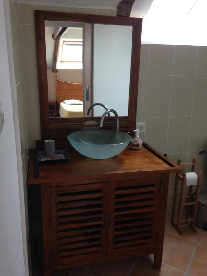 Domaine Du Lesty Bed & Breakfast Ambon Ngoại thất bức ảnh