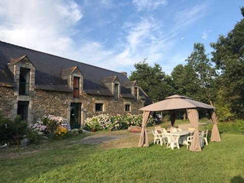 Domaine Du Lesty Bed & Breakfast Ambon Ngoại thất bức ảnh